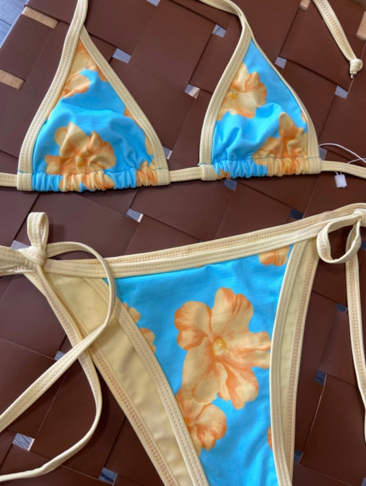 Hibiscus Breeze bikini set